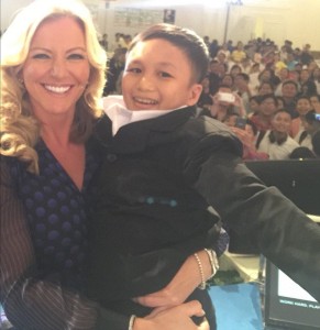 Lady Mone ø@MichelleMone  53m Most embarrassing moment.Speaking in Vietnam to 3,000 people,thought this was a 6 year old,picked him up,he's a MAN ***TWITTER PICTURE FROM MICHELLE MONE PAGE***