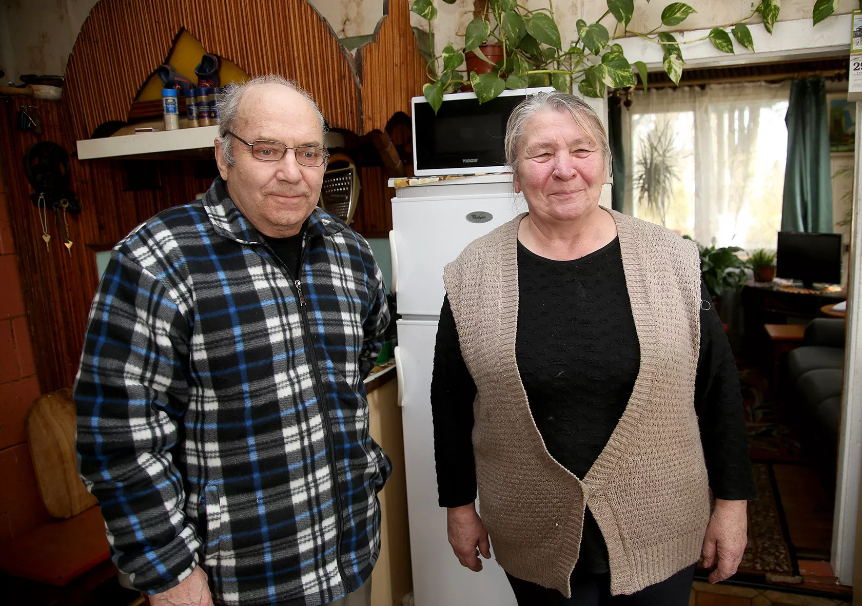 Svilių kaimo šokiuose susipažinę Leonas ir Janina Lukošiai bendro gyvenimo keliu eina jau 52 metus. A. Barzdžiaus nuotr. 